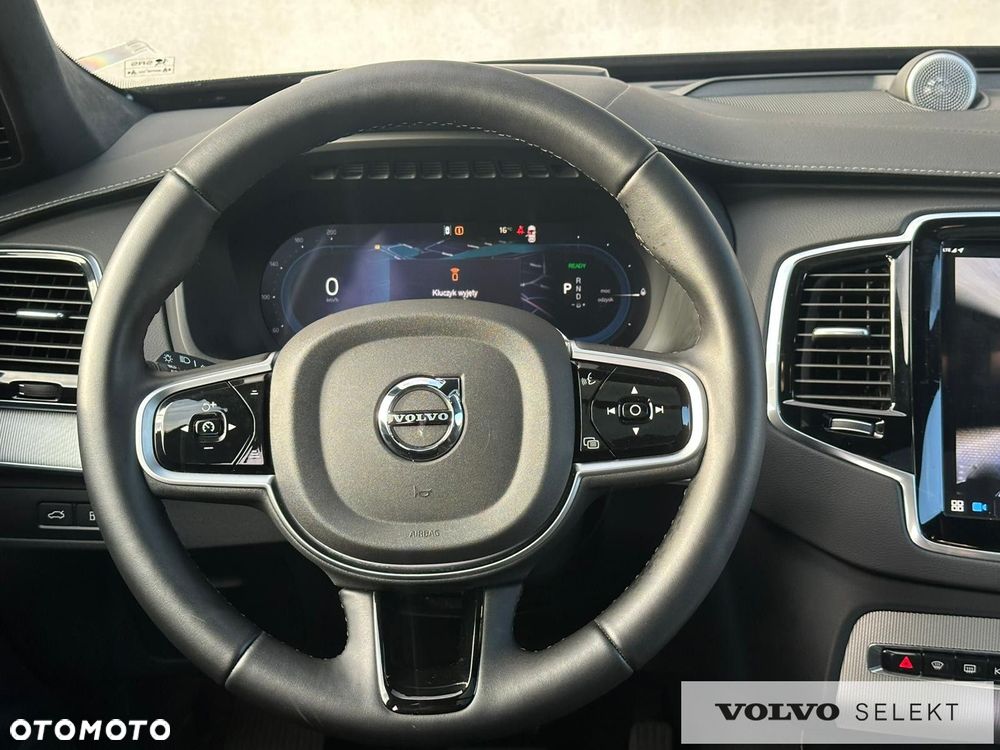 Volvo XC 90 - 40