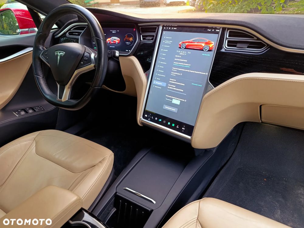 Tesla Model S Long Range Plus - 14