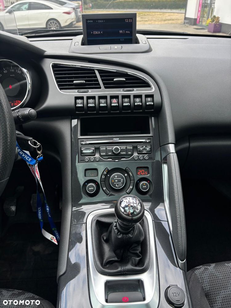 Peugeot 3008 2.0 HDi Premium+ - 11