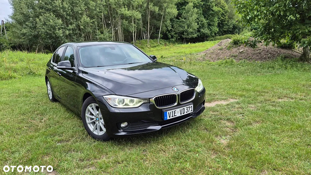 BMW Seria 3 318d - 8
