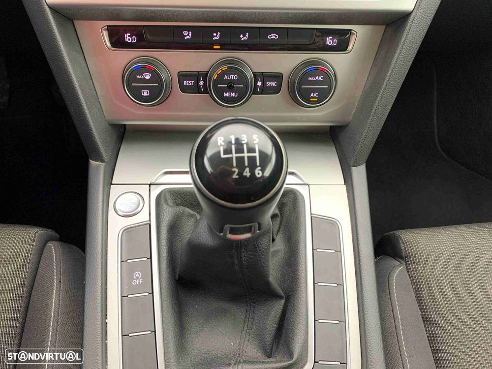 VW Passat Variant 1.6 TDI Confortline - 7