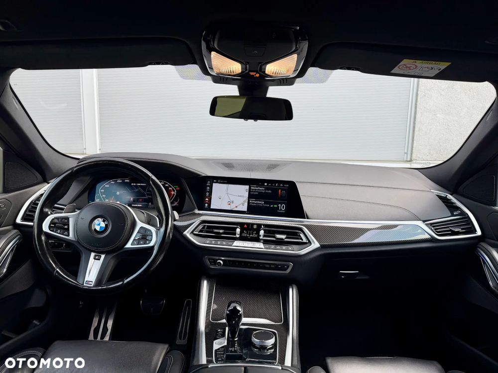 BMW X6 M50i - 10