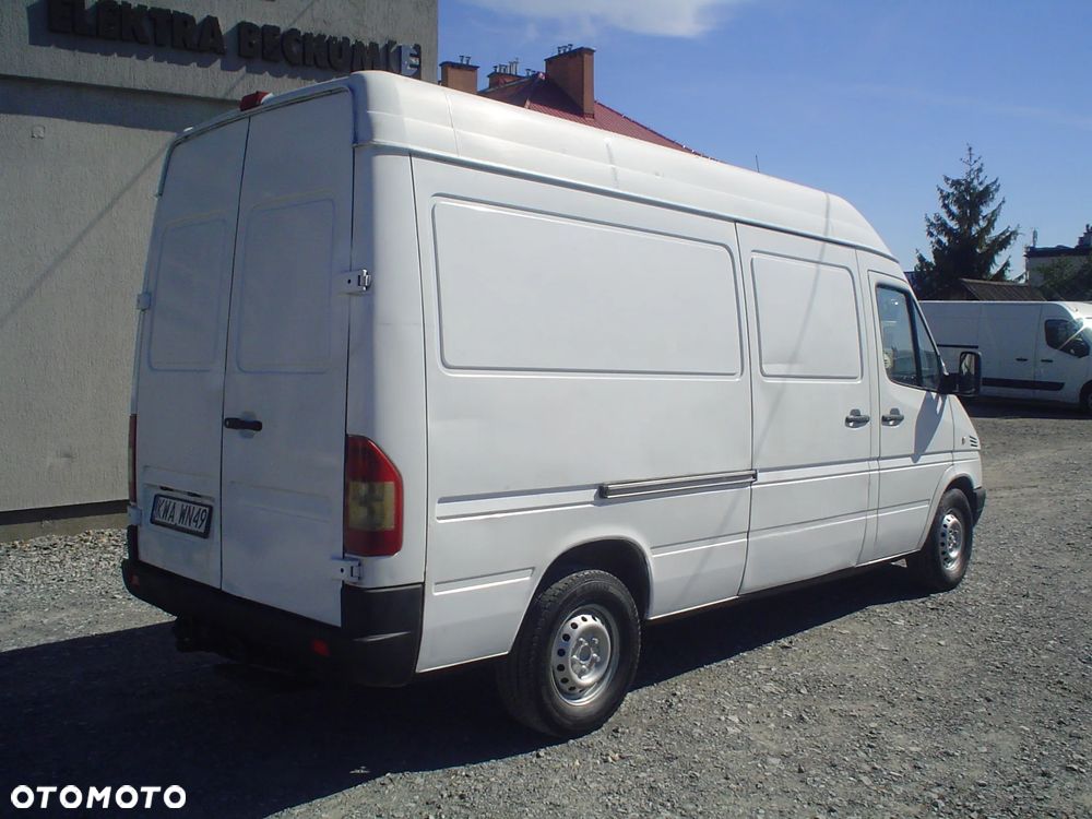 Mercedes-Benz SPRINTER - 4