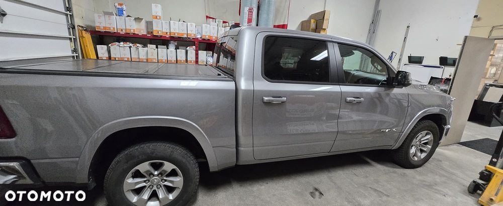 RAM 1500 5.7 eTorque Crew Cab Shortbed Laramie Chrome - 29