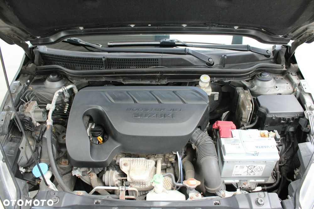 Suzuki SX4 S-Cross 1.4 T Premium 4WD - 32