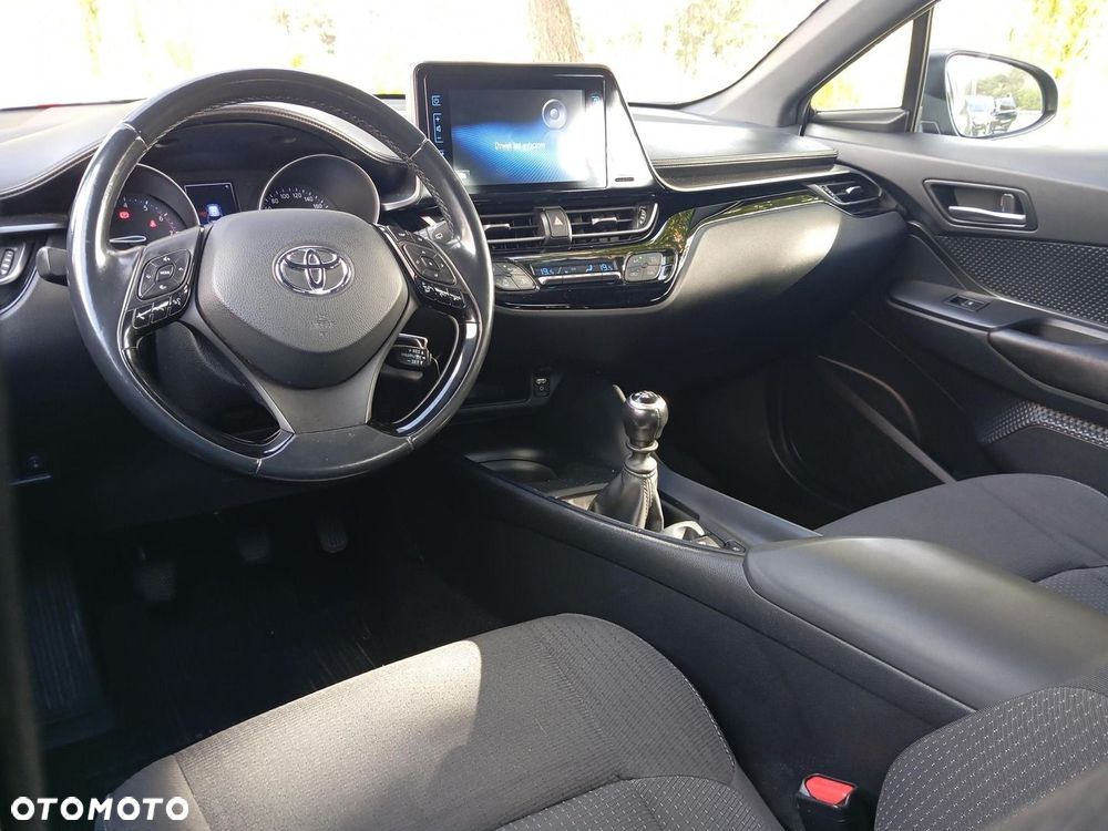Toyota C-HR 1.2 T GPF Premium - 10