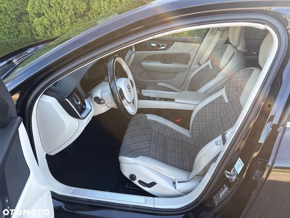 Volvo V60 D3 Geartronic Momentum Core - 15
