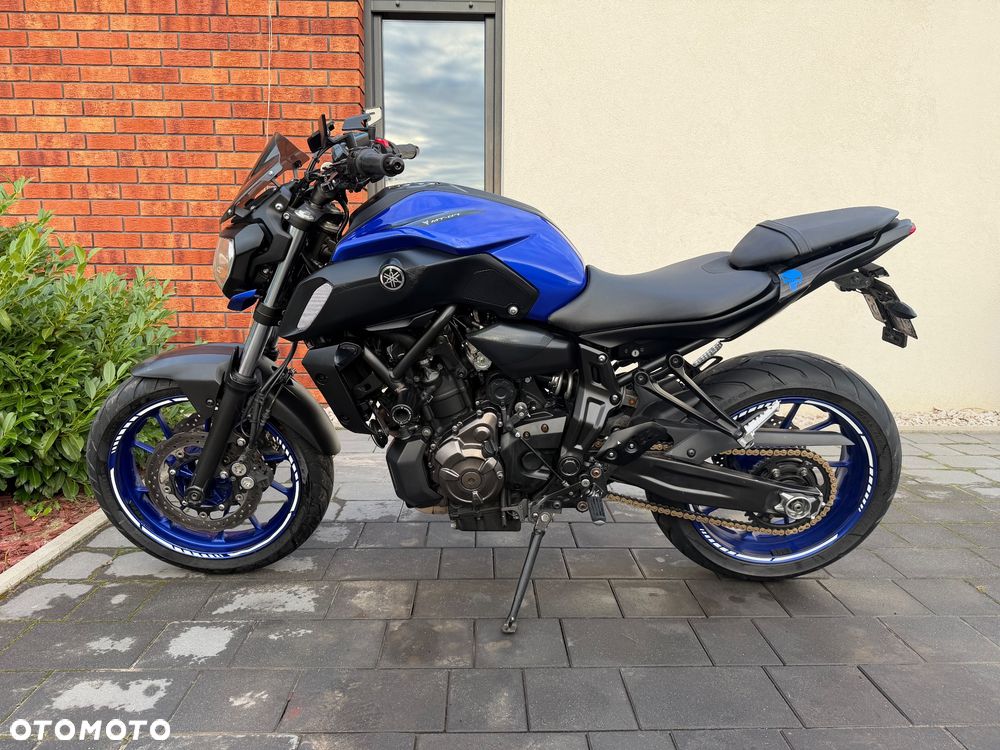 Yamaha MT - 6