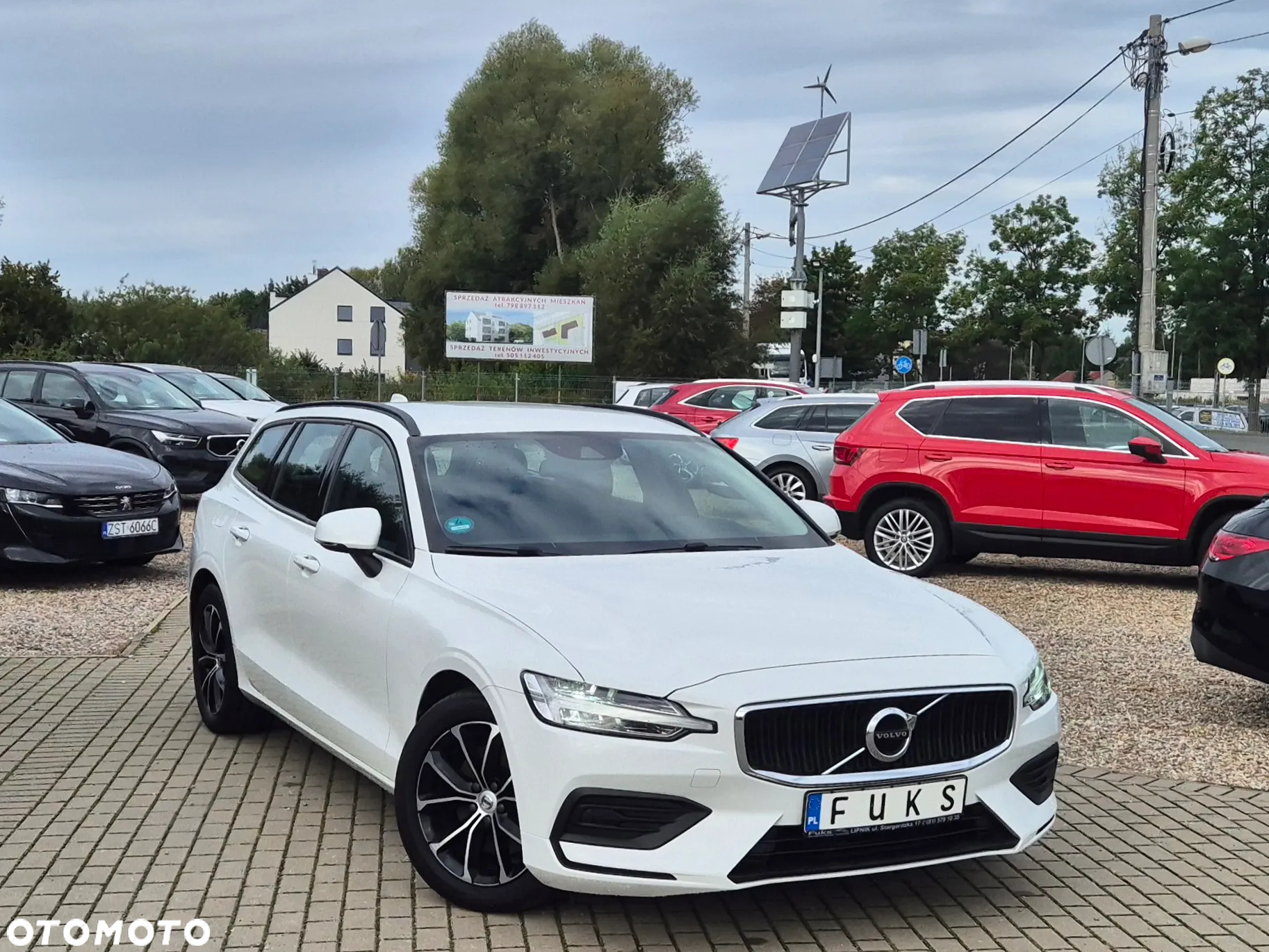 Volvo V60 B3 B DKG Momentum - 6
