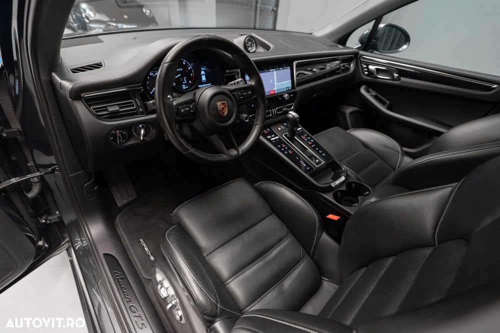 Porsche Macan - 13