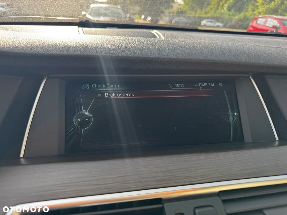 BMW 5GT 520d - 25