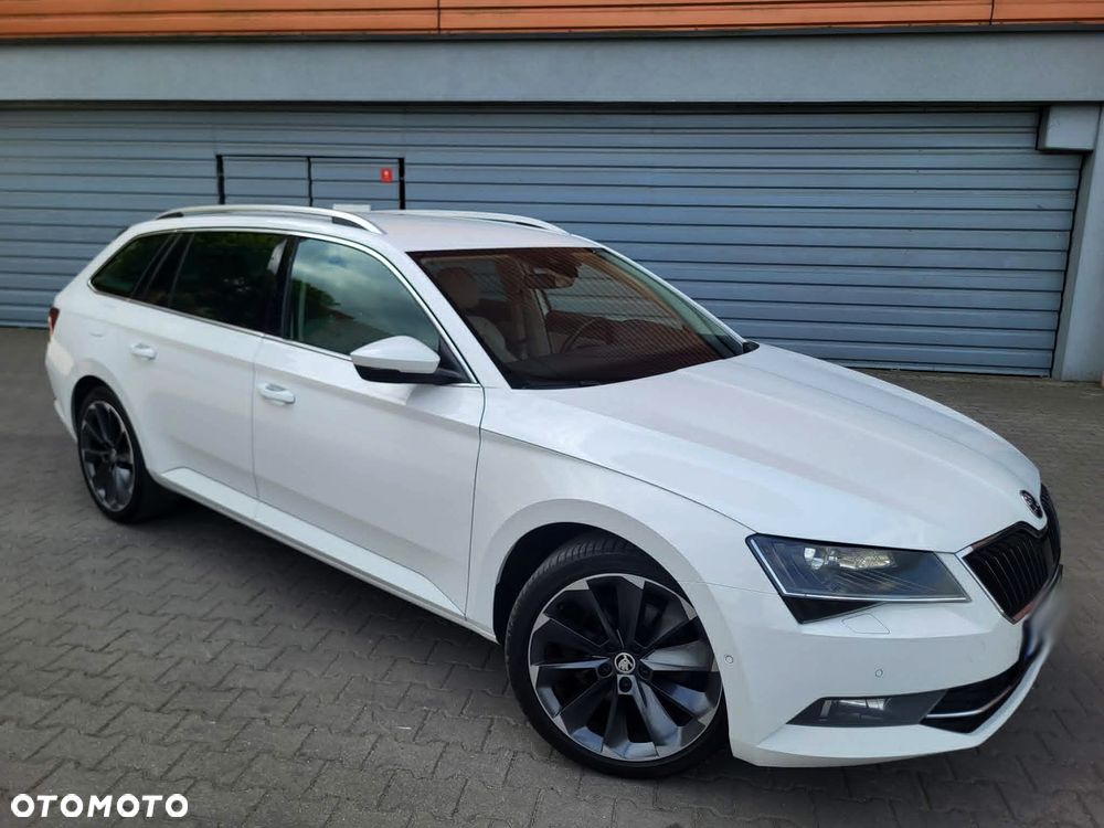 Skoda Superb 2.0 TDI DSG Premium Edition - 15