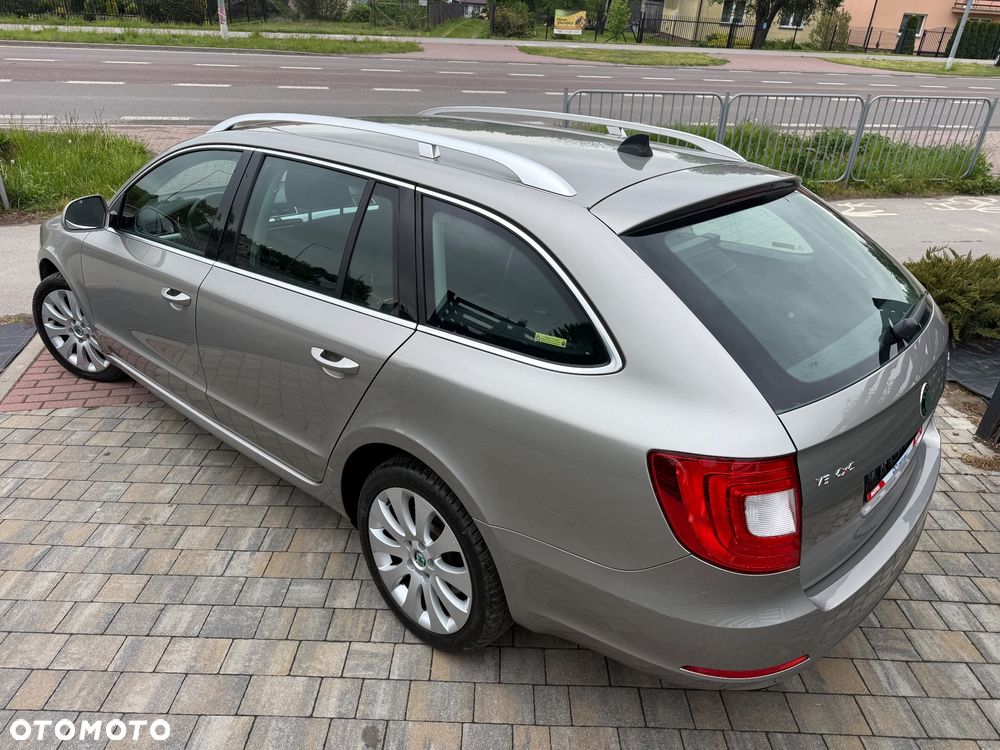 Skoda Superb 3.6 FSI 4x4 Comfort DSG - 17