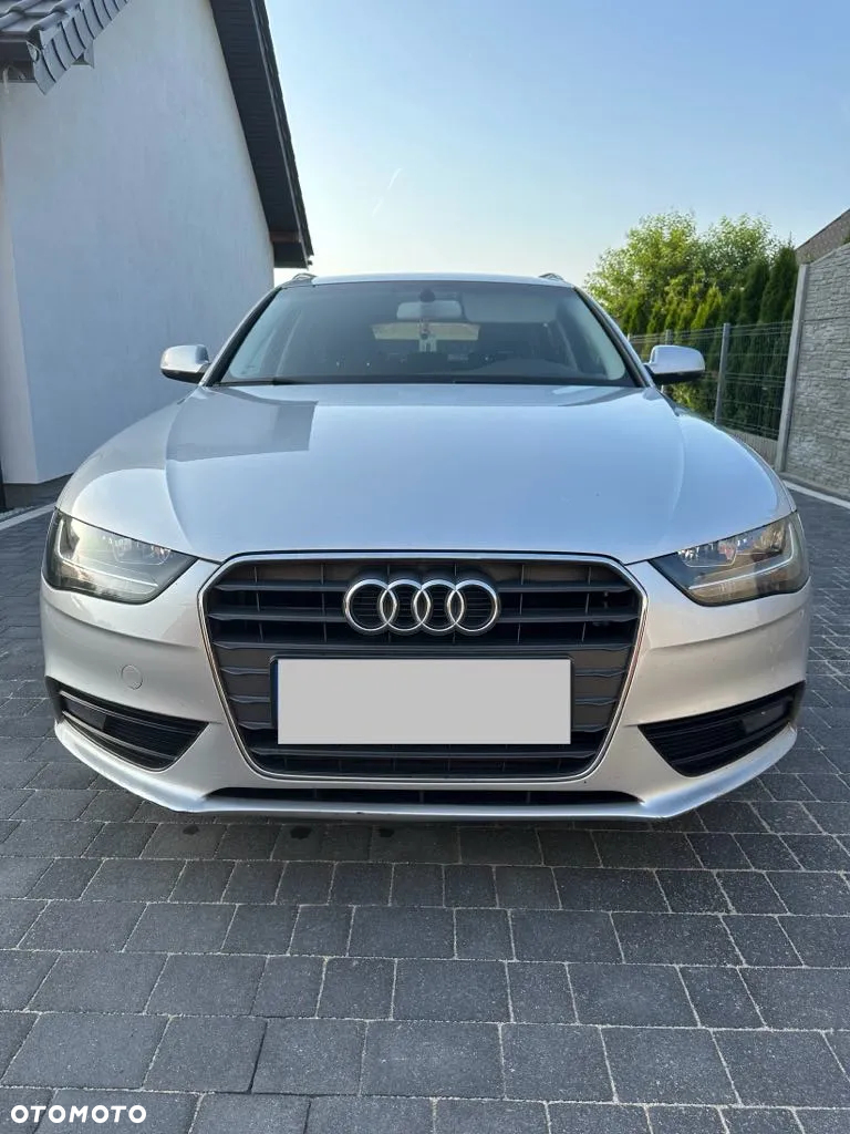 Audi A4 Avant 2.0 TDI DPF Ambiente - 3