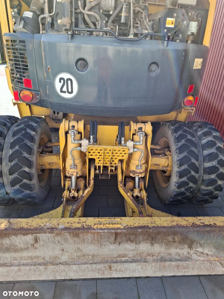 Komatsu PW98 MR-8 - 6