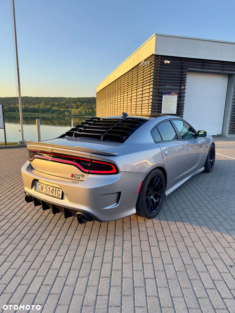 Dodge Charger - 9