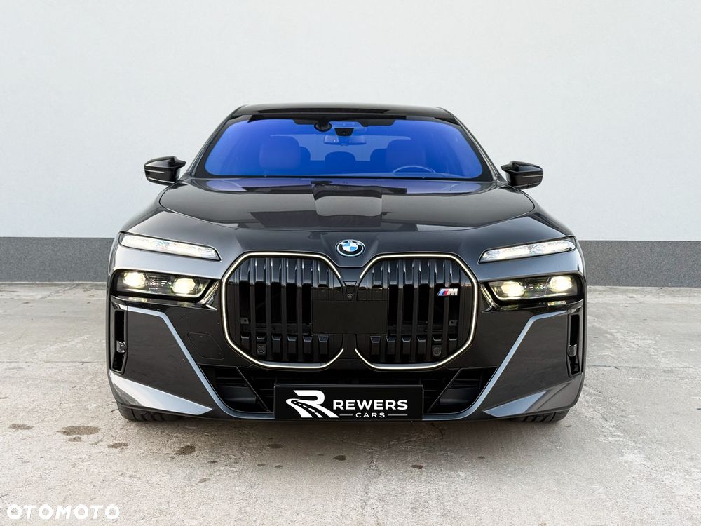 BMW Seria 7 M760e PHEV xDrive sport - 9
