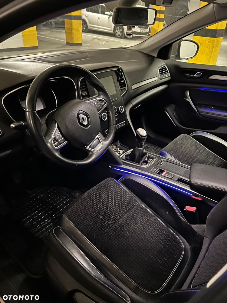 Renault Scenic 1.5 dCi Bose - 8