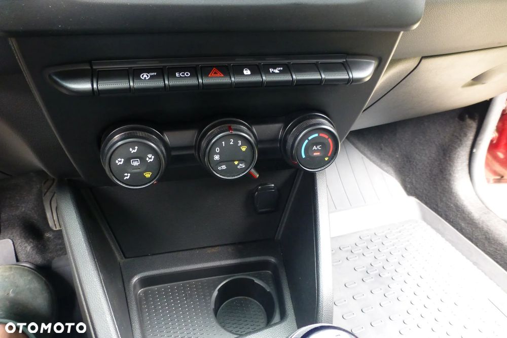 Dacia Duster 1.0 TCe Essential - 19