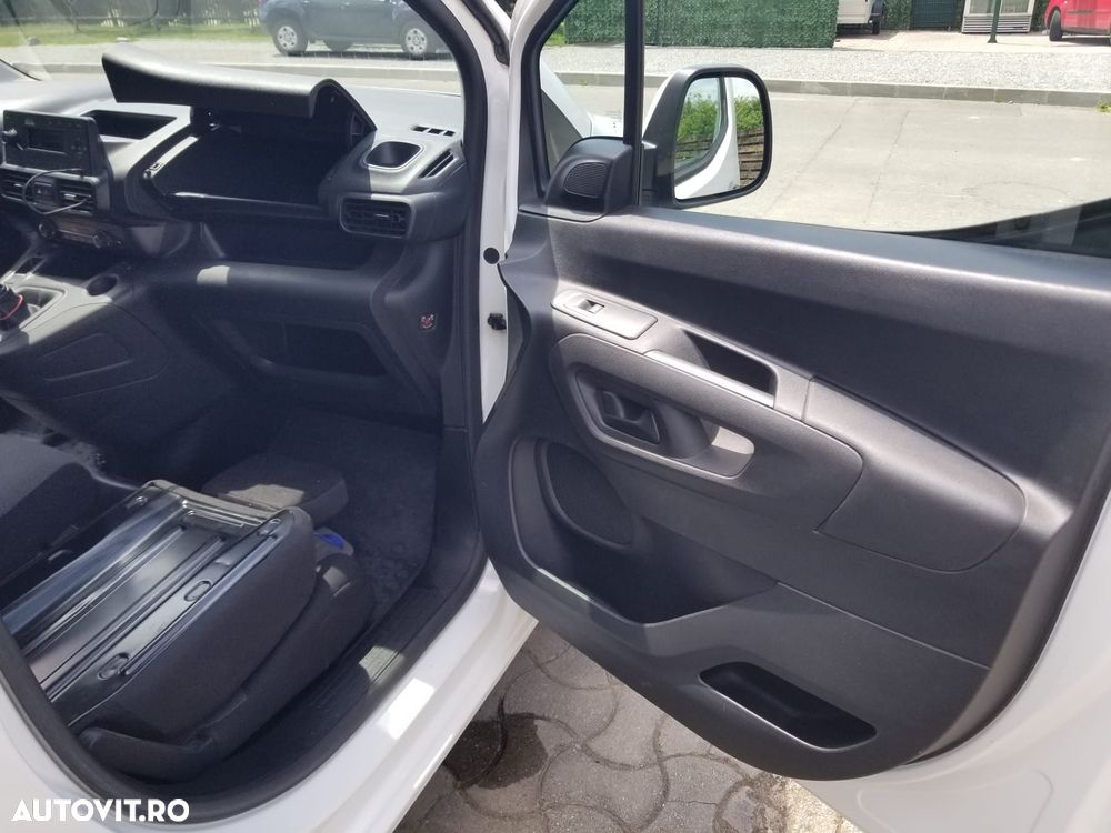 Opel Combo 1.2 L2H1 Start/Stop Edition XL - 19