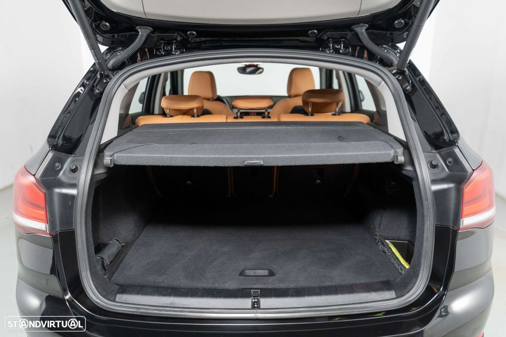 BMW X1 25 e xDrive Corporate Edition - 11