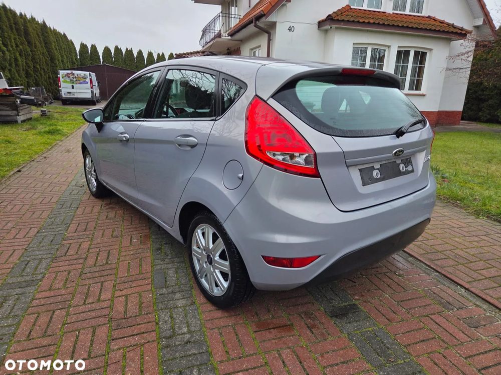 Ford Fiesta 1.4 TDCI Champions Edition - 4
