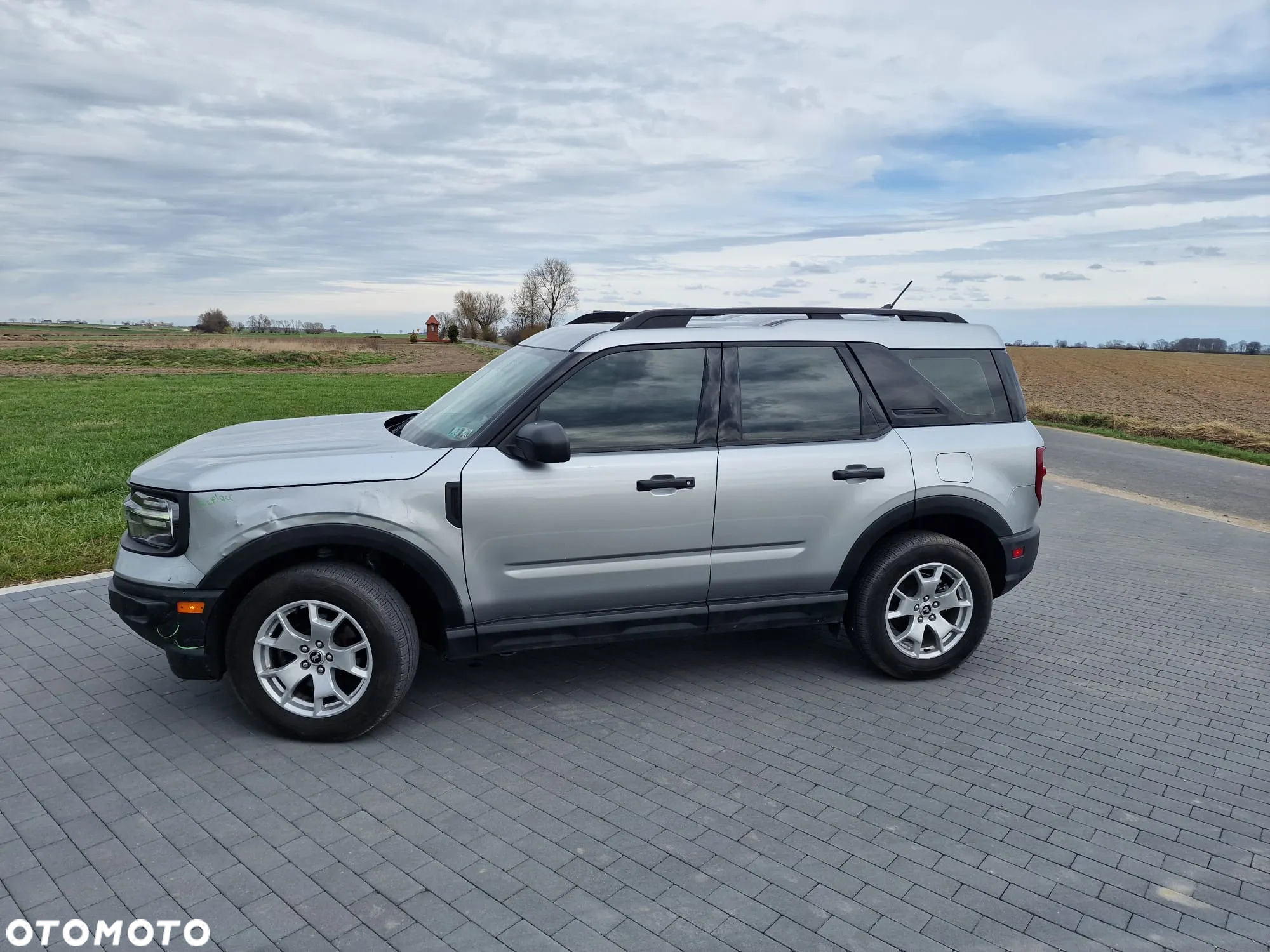 Ford Bronco - 14