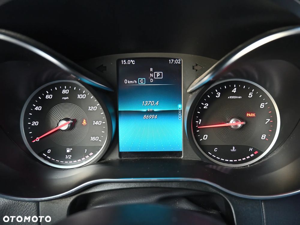 Mercedes-Benz GLC - 23