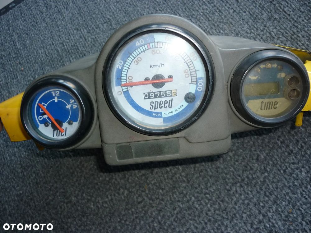 Licznik zegary osłona Malaguti F12 - 1