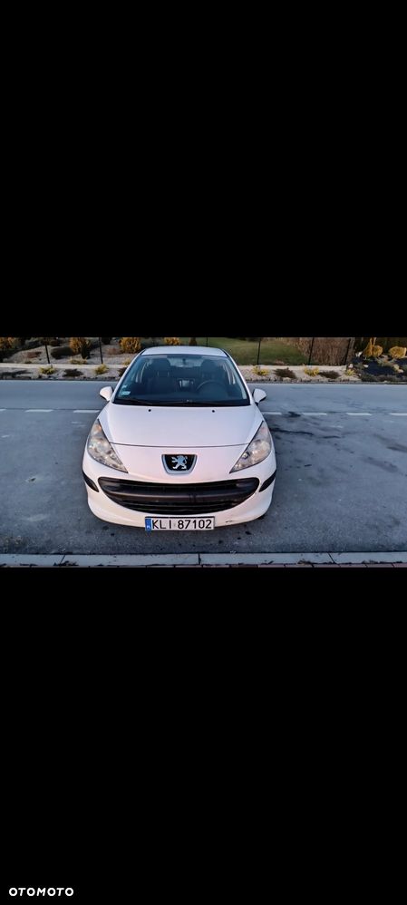 Peugeot 207 - 3
