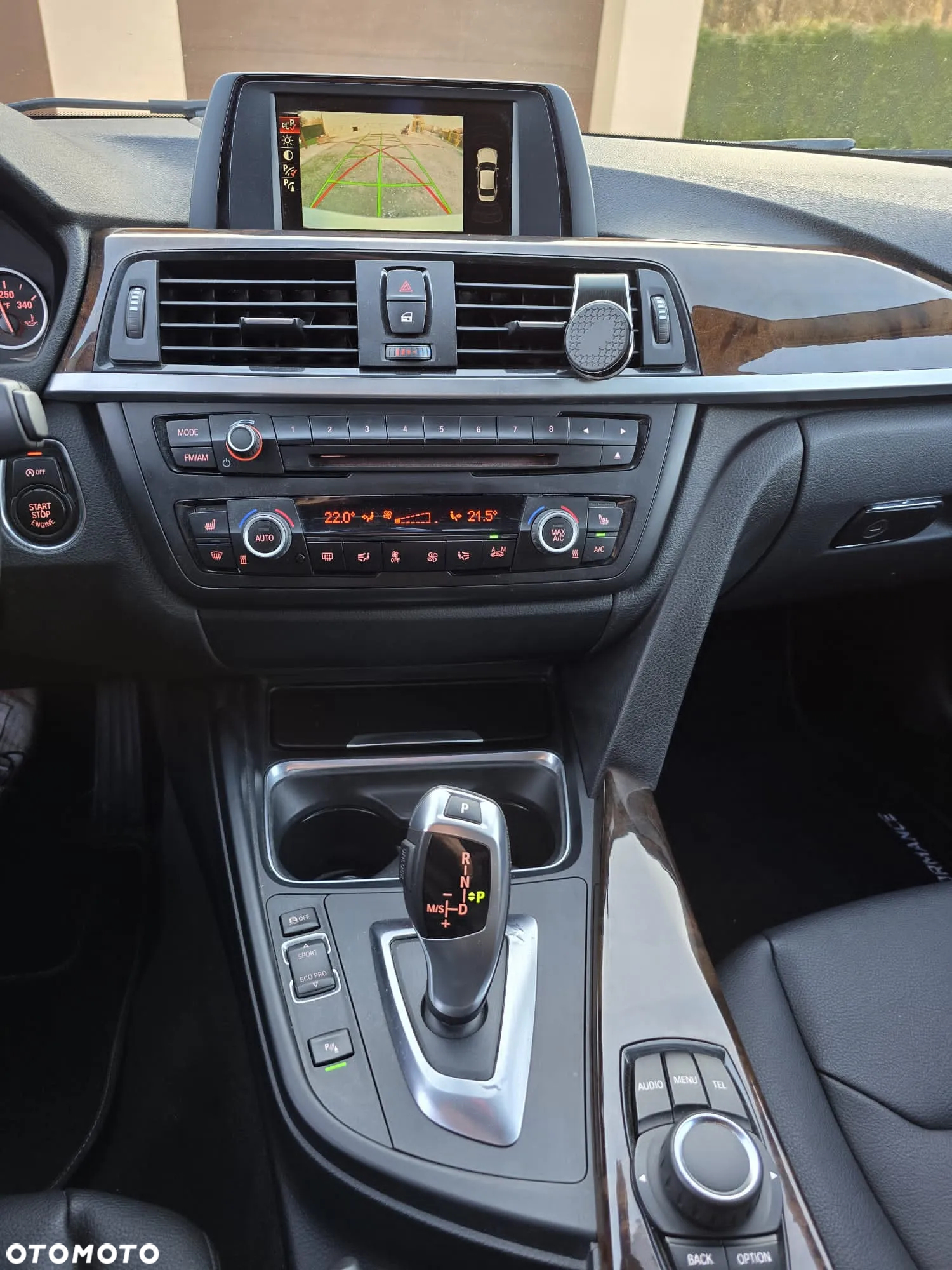 BMW Seria 3 328i Touring xDrive Sport-Aut Luxury Line - 12