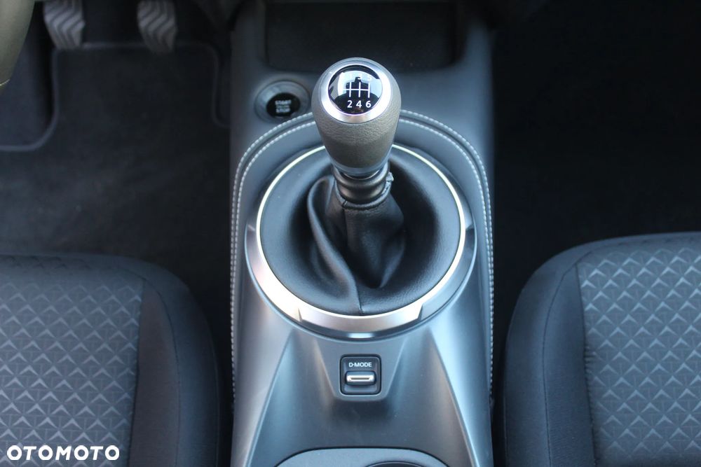 Nissan Juke 1.0 DIG-T N-Connecta - 16