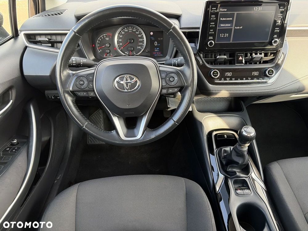 Toyota Corolla - 13