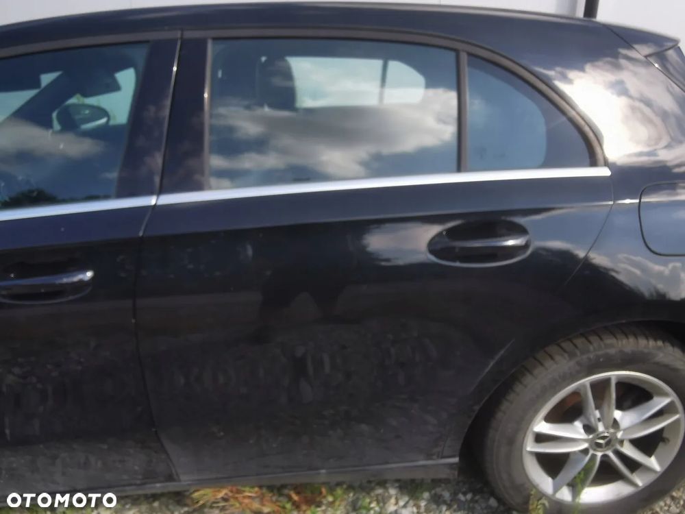 Mercedes-Benz A W177 DRZWI TYŁ TYLNE LEWE 191
