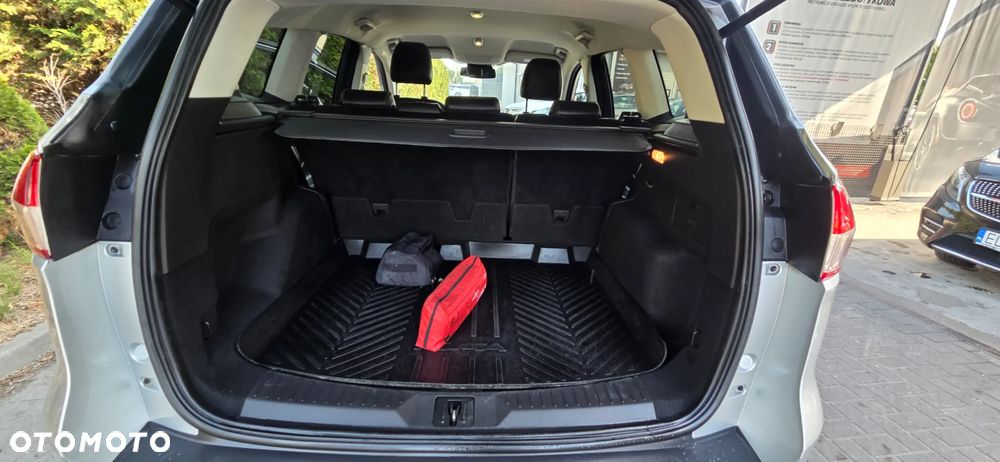 Ford Kuga 2.0 TDCi 4x4 Titanium - 28