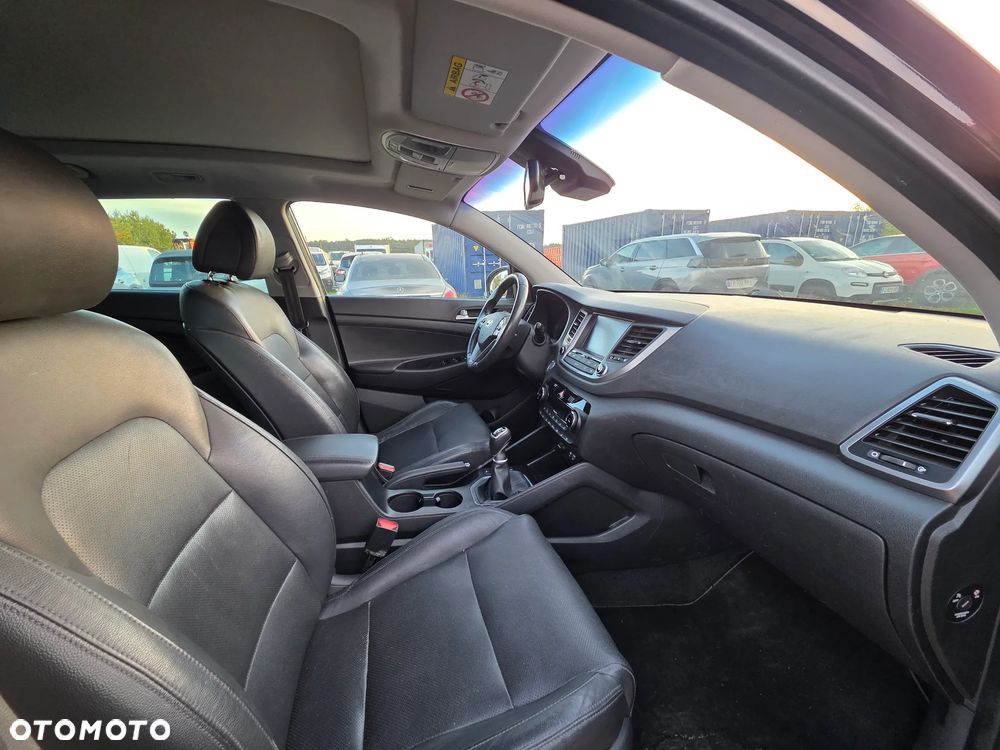 Hyundai Tucson 2.0 CRDi 4WD Advantage - 17