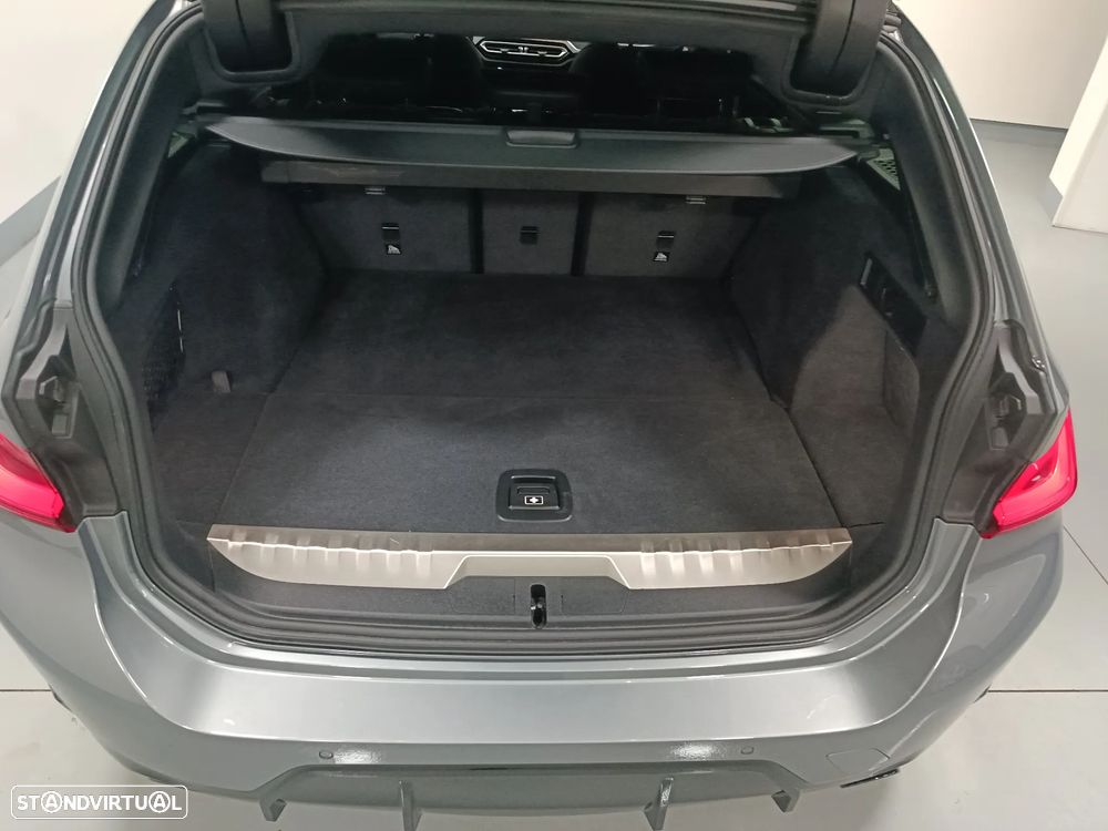 BMW 320 e Pack Desportivo M Auto - 14