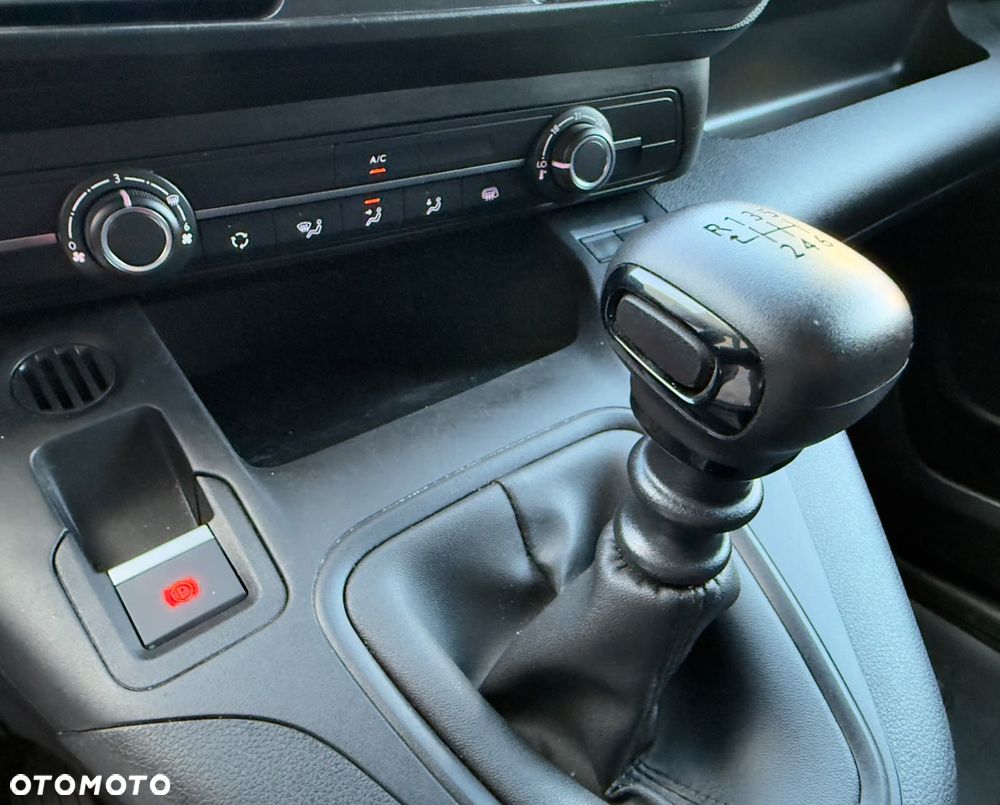 Toyota Proace City L2 Długi Salon Polska BEZWYPADKOWA Serwisowana FVAT23% ZADBANY OKAZJA - 32
