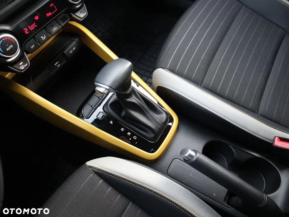 Kia Stonic 1.0 T-GDI MHEV L DCT - 18