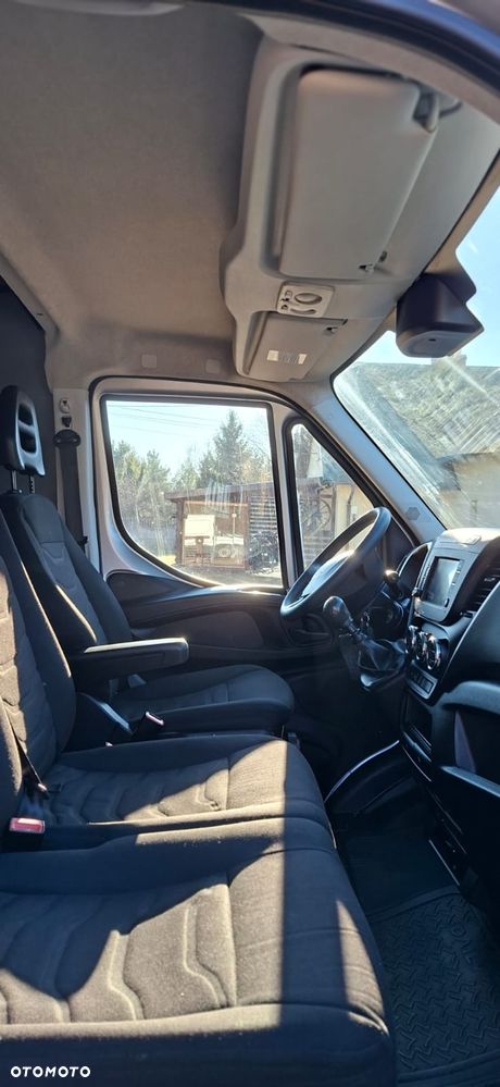 Iveco DAILY - 12