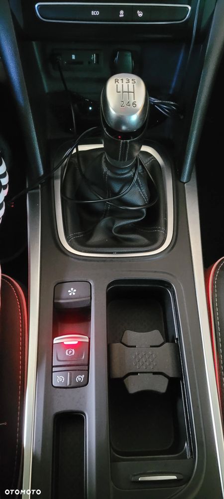 Renault Megane ENERGY TCe 130 BOSE EDITION - 14