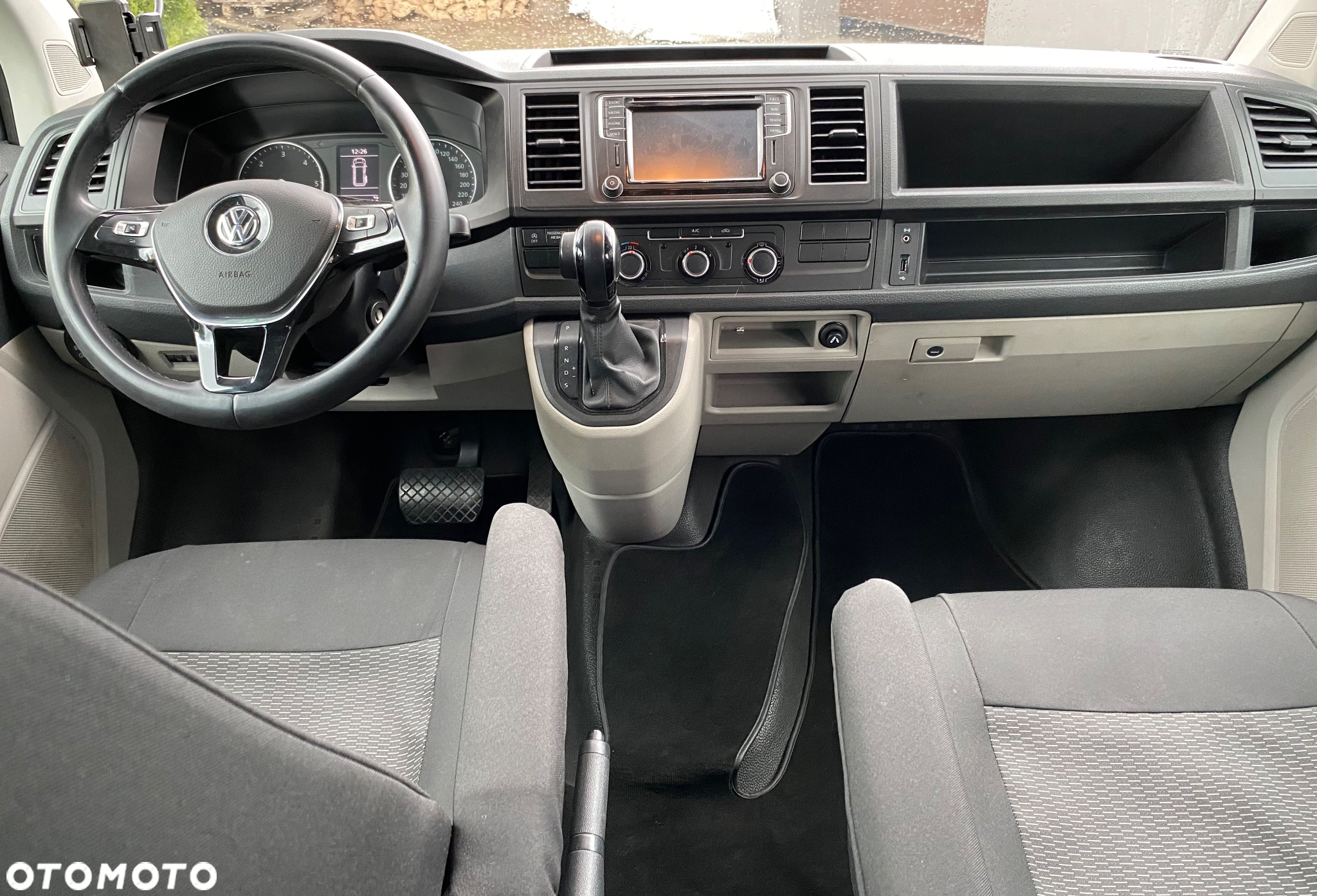 Volkswagen Transporter - 9