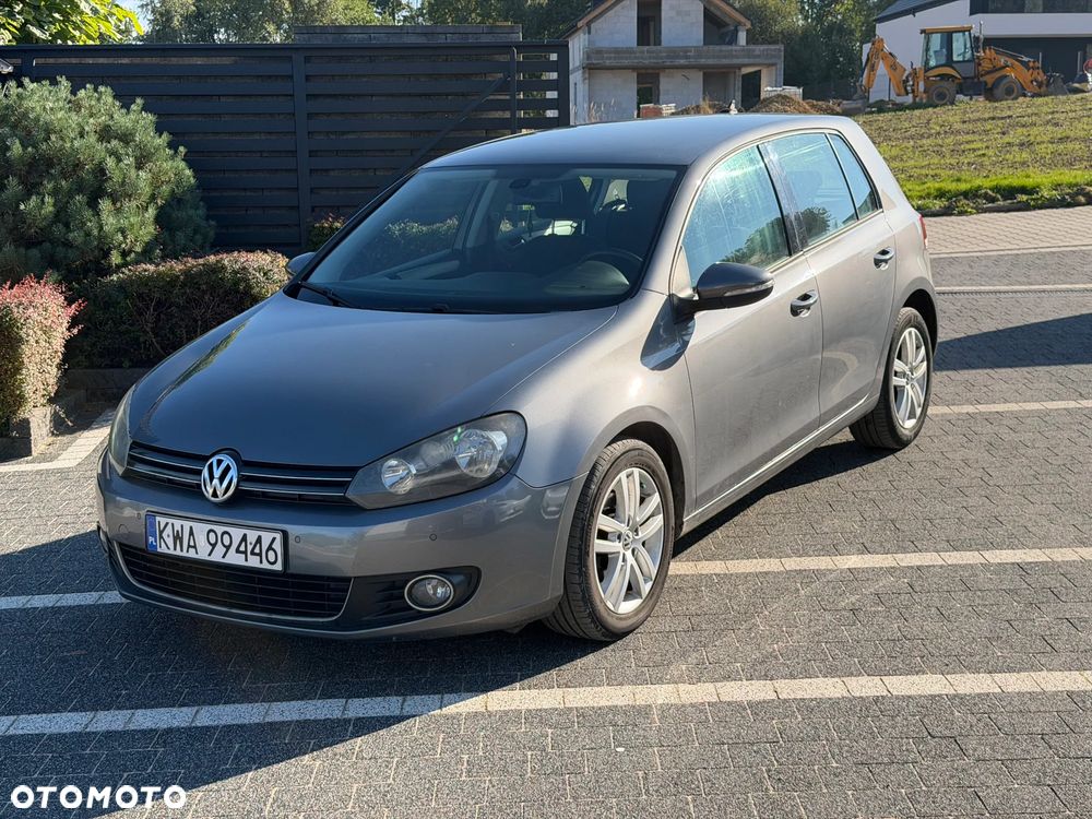 Volkswagen Golf - 1