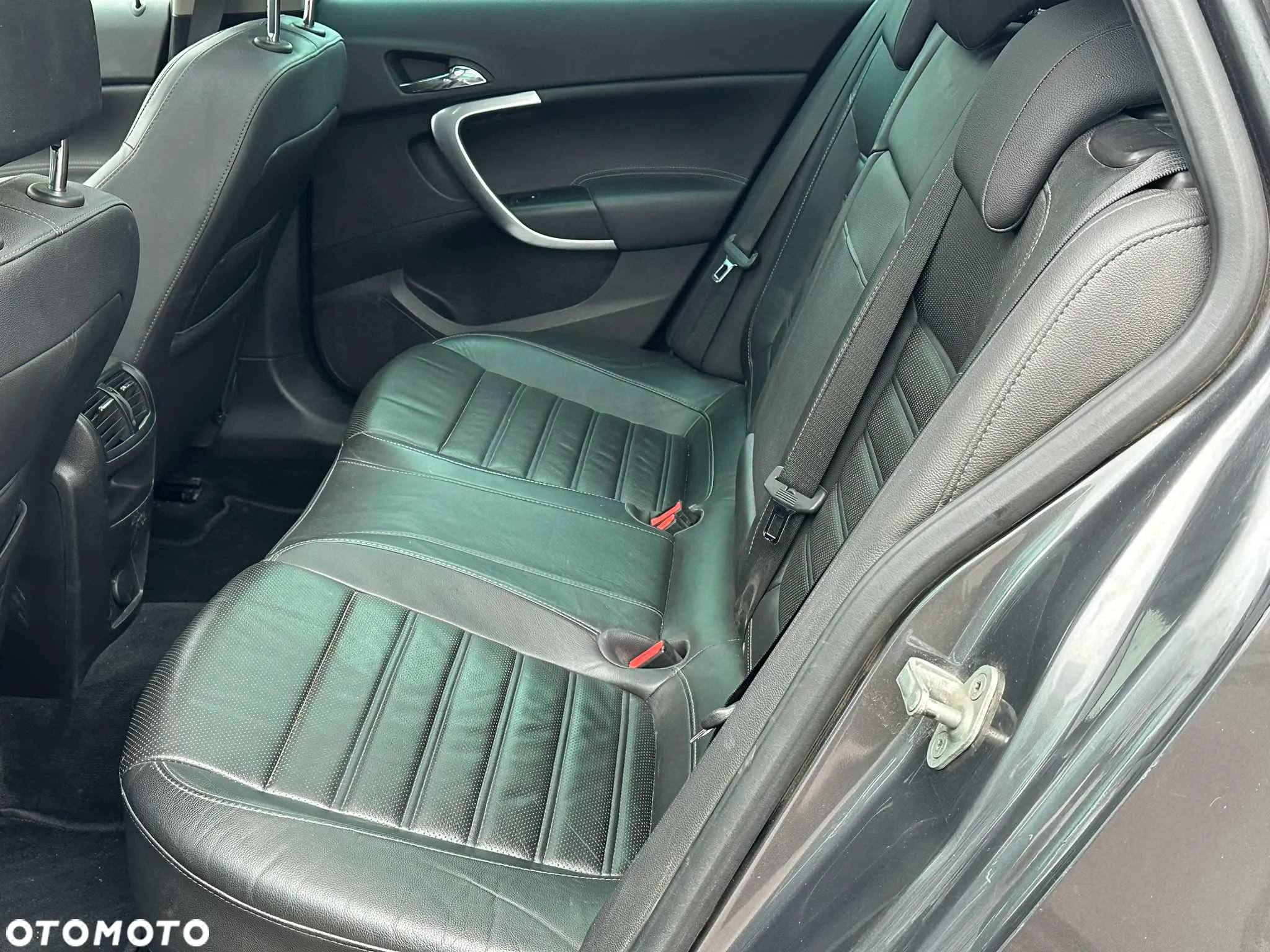 Opel Insignia 2.0 CDTI Sports Tourer Cosmo - 11