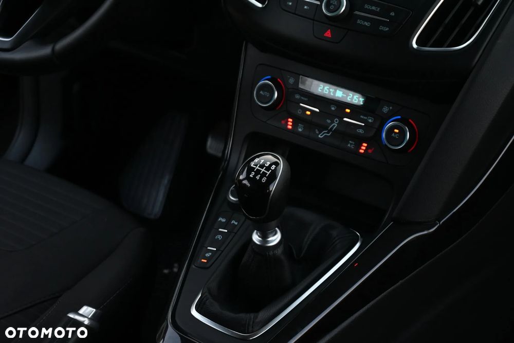 Ford Focus 1.5 EcoBoost Titanium - 30