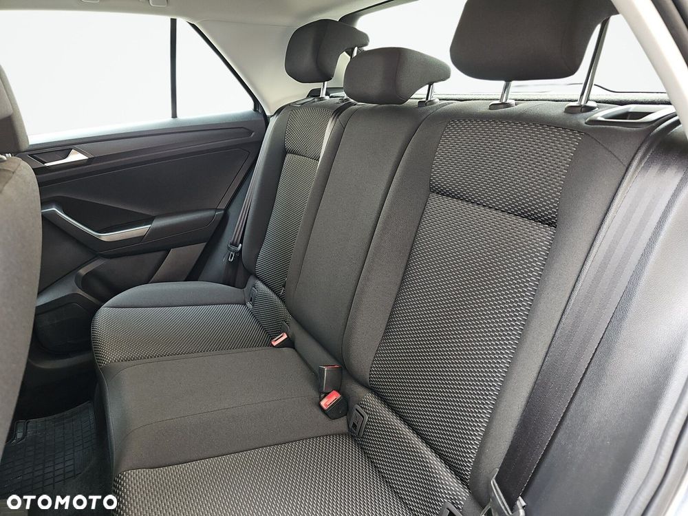 Volkswagen T-Roc - 25