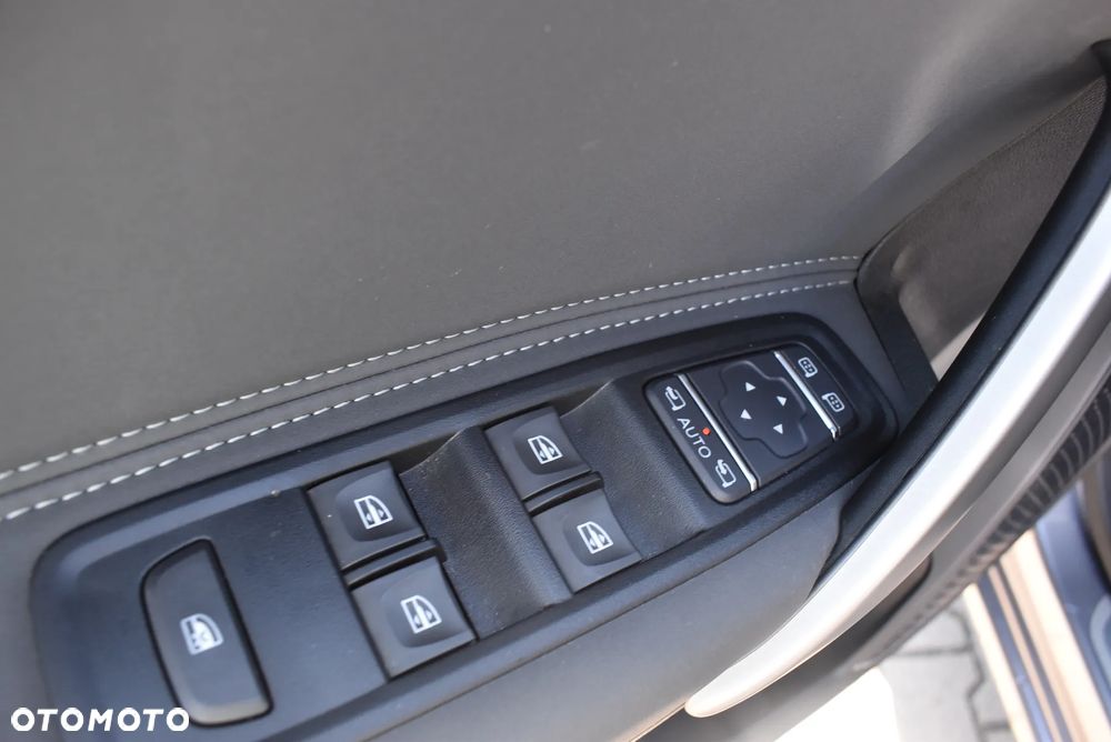 Mercedes-Benz Klasa T 180 d Progressive - 24