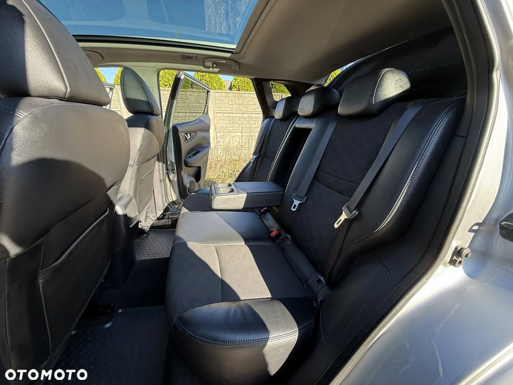 Nissan Qashqai 1.6 dCi 4x4 Tekna - 24