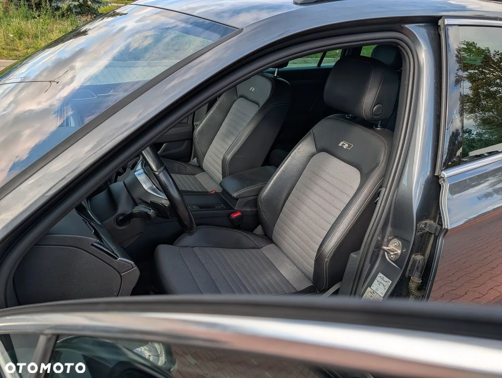 Volkswagen Passat - 14