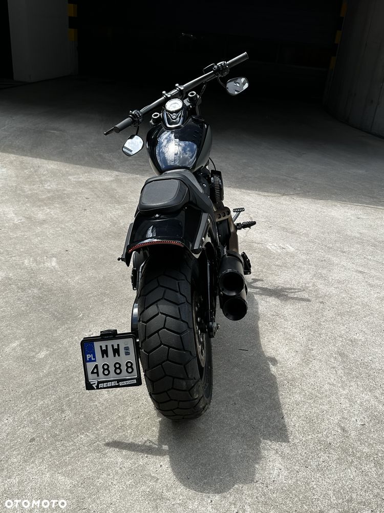 Harley-Davidson Softail Fat Bob - 6
